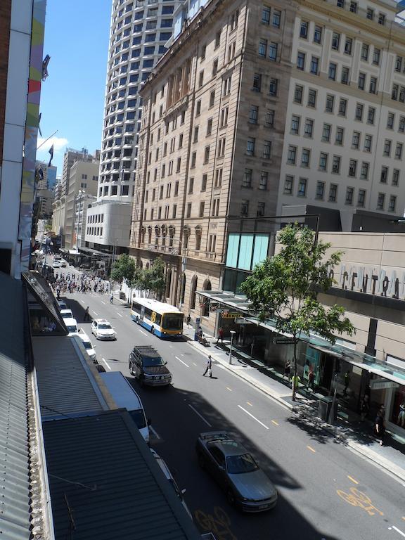Base Brisbane Embassy Vandrehjem Eksteriør billede